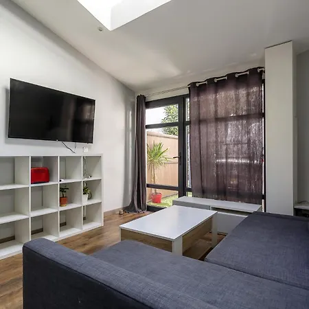 Апартаменты Smartstay Louis Mille - Gratte-ciel